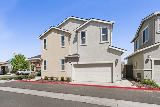 Building Photo - 2011 Grady Cir