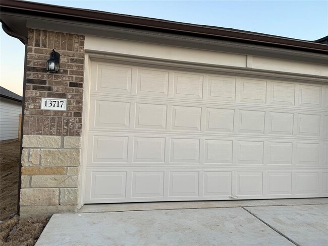 Building Photo - 13717 Thomas Wheeler Wy