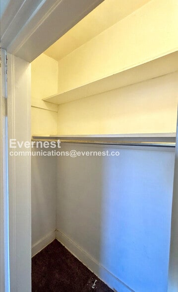 Building Photo - 453 S Clarkson St