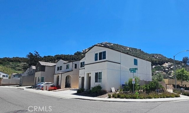 Building Photo - 229 Paddock Ln