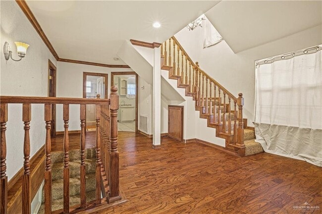 Building Photo - 16 Chaparral