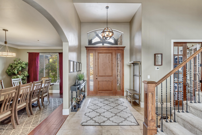 Entry Way - 2318 E Mercer Point Cir