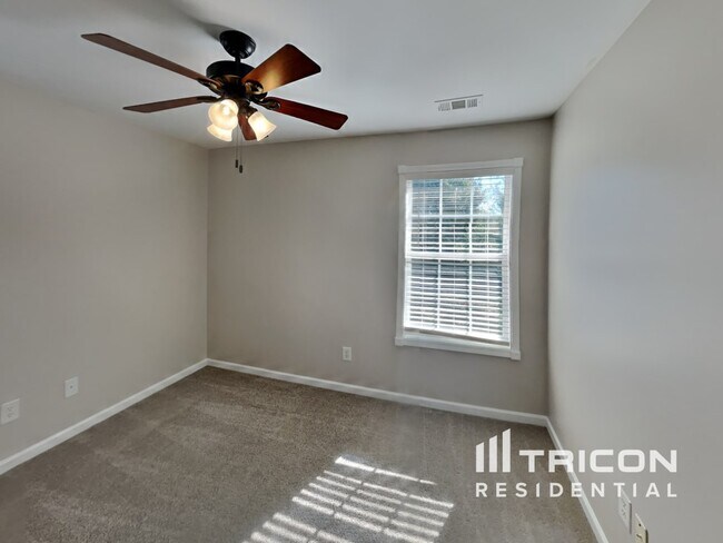 Building Photo - 131 Ruland Cir