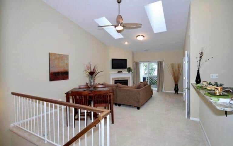 Living room - 12916C Grays Pointe Rd