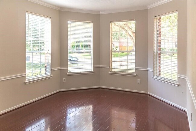 Building Photo - 15411 Seminole Canyon Dr
