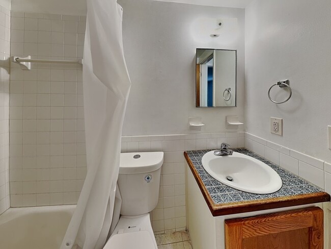 Building Photo - 9610 N 12th St