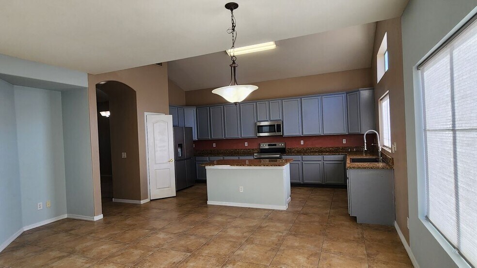 Building Photo - 35915 W Marin Ave