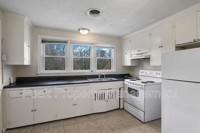 Building Photo - 4913 Chamberlayne Ave
