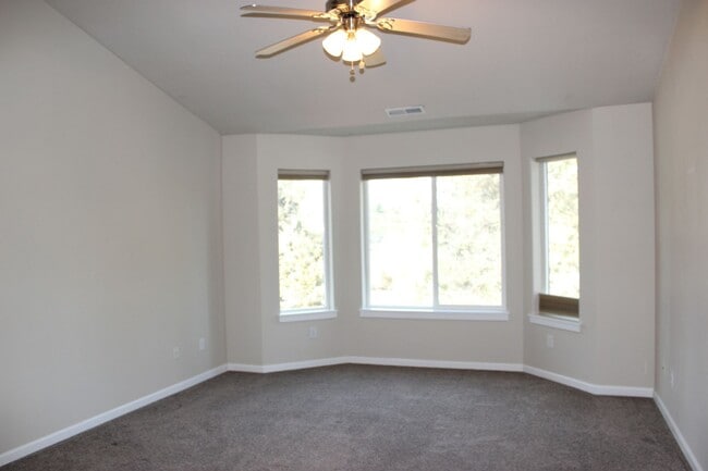Building Photo - Westside 4 Bedroom Home Close to the Old Mill