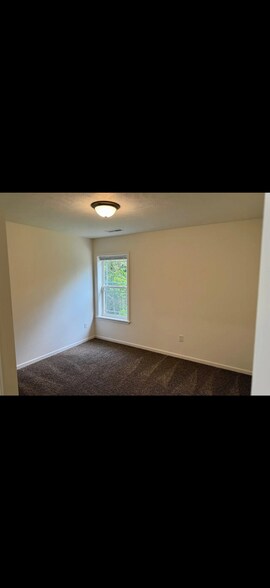 Building Photo - 135 Bald Cypress Ct