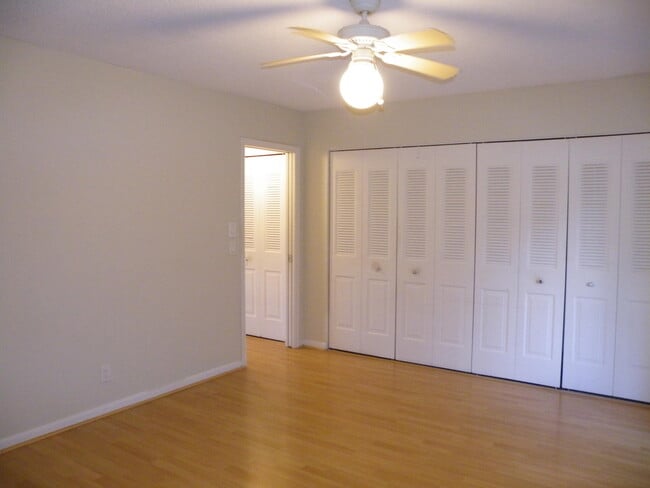 Building Photo - 266 Sheffield K