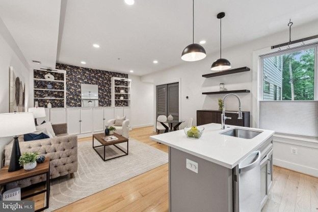Building Photo - 811 Upshur St NW