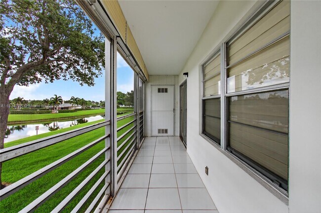 Building Photo - 228 Preston Way