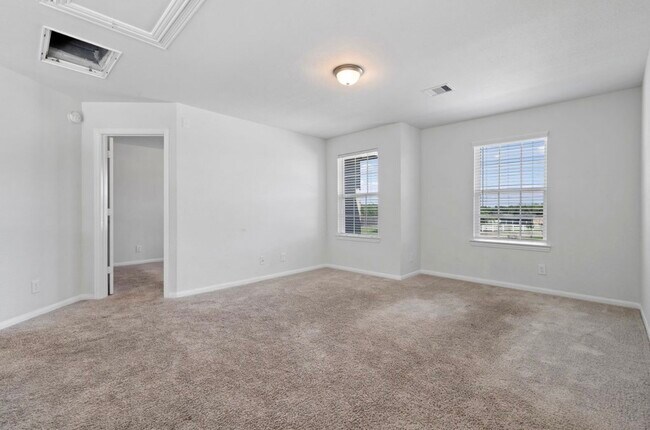 Building Photo - 5319 Rivers Edge Dr