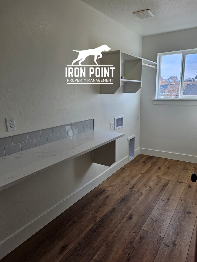 Building Photo - Brand New, Never-Lived-In 3-Bed, 2.5-Bath Townhome in Caldwell, ID – $1,000 Move-In Special!