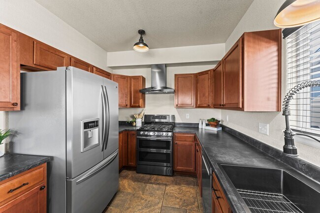 Building Photo - Wonderful Home