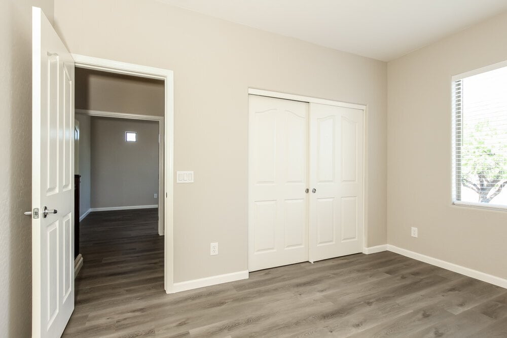 Building Photo - 8944 W Grovers Ave