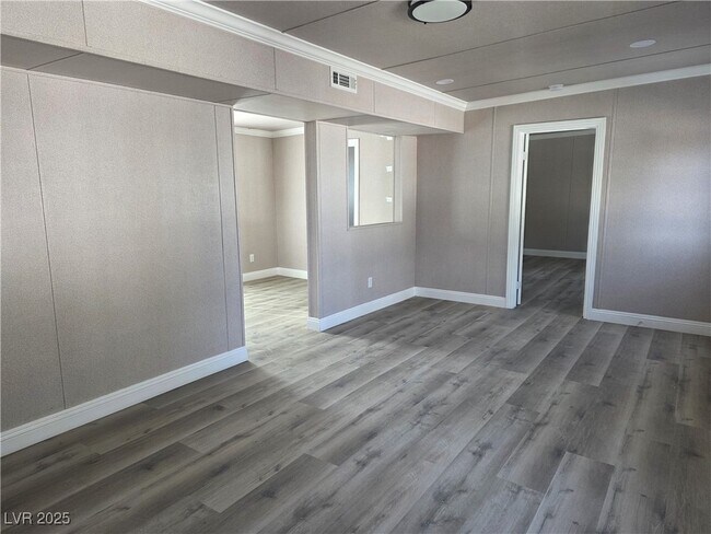 Building Photo - 1611 E Gamebird Rd