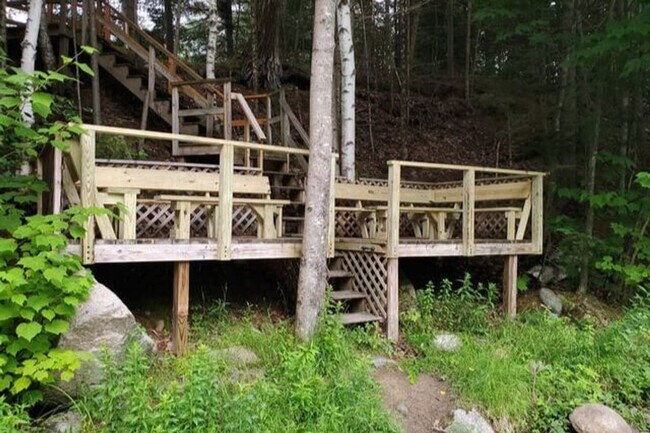 Building Photo - 140 Paquette Cir