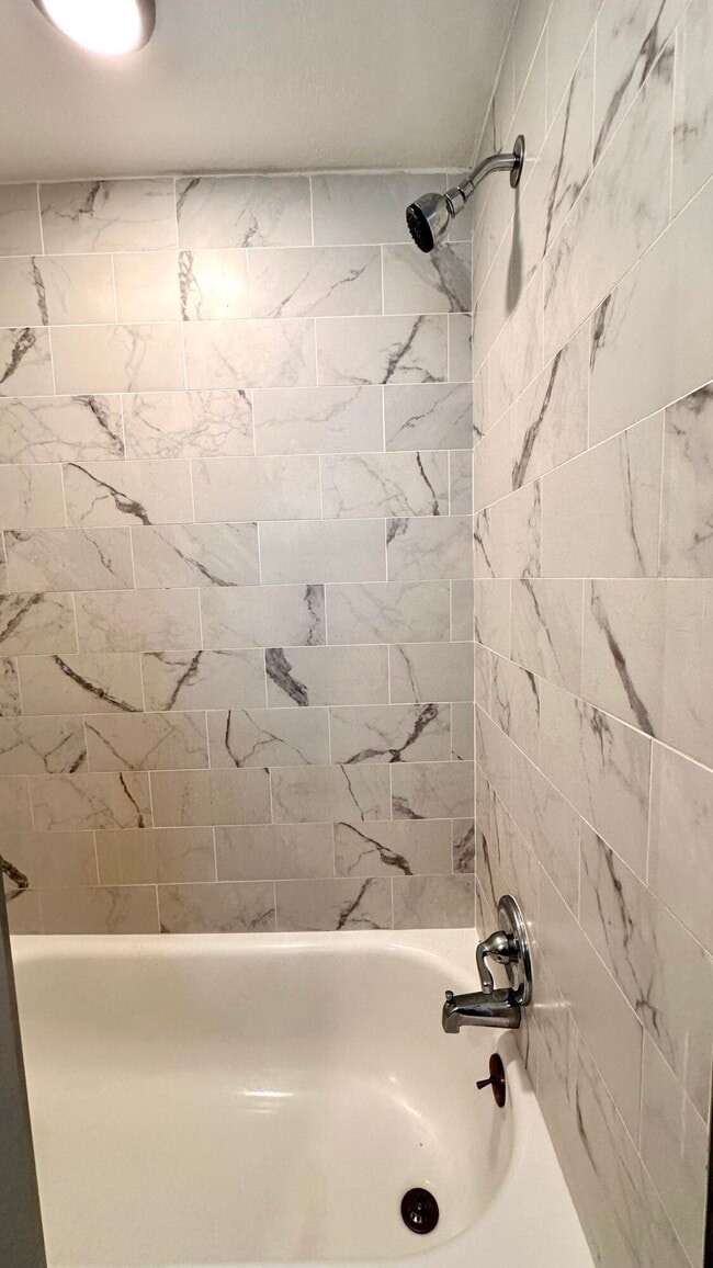 Building Photo - 309 Swain Blvd