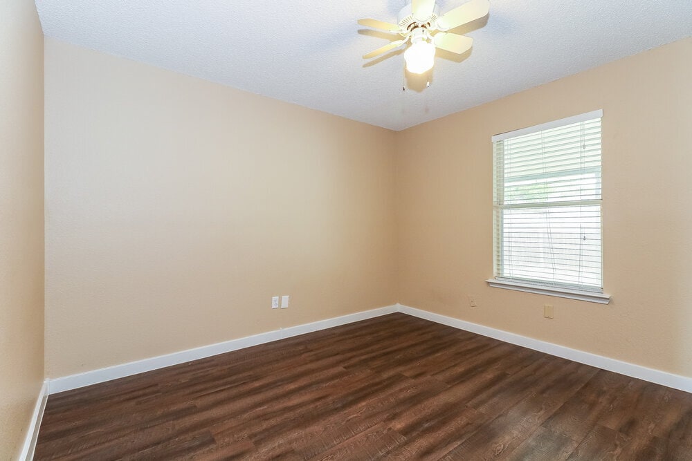 Building Photo - 8145 Waterside Trail