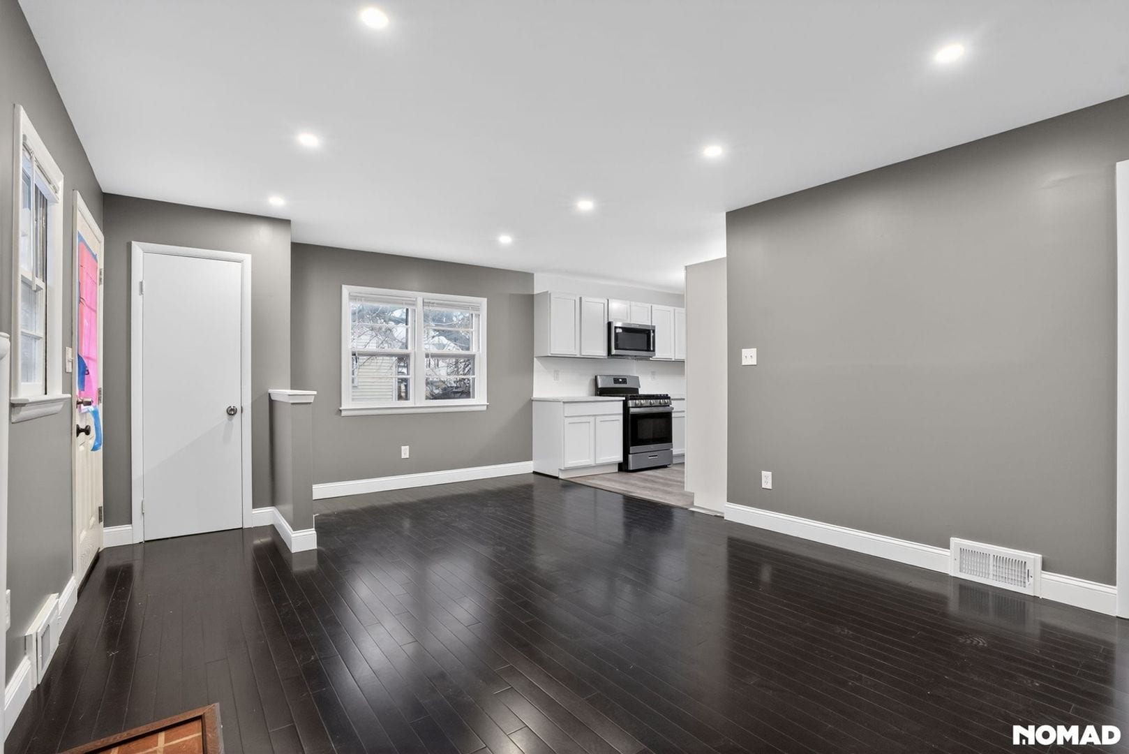 Building Photo - 6502 Parkway Ct