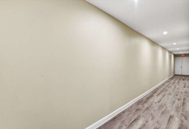 Building Photo - 3911 Fulton St