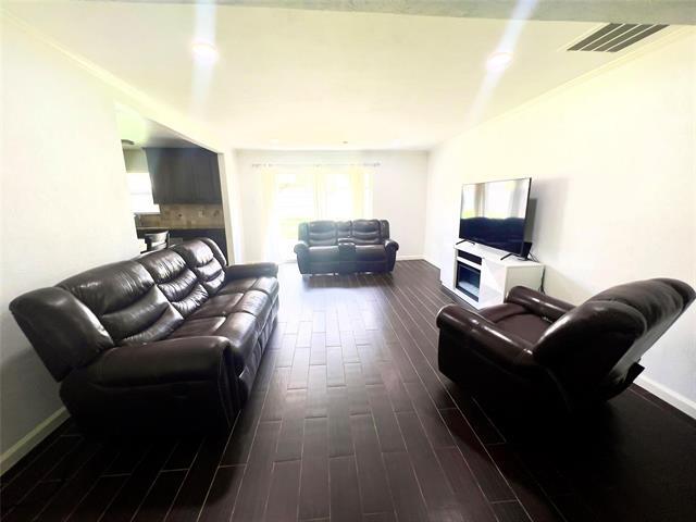 Building Photo - 2902 Rayswood Dr