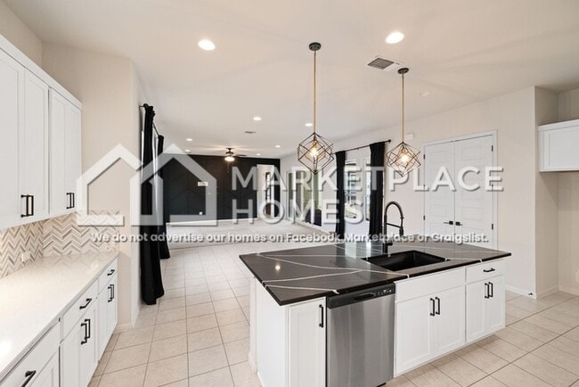 Building Photo - 8016 Hillock Terrace