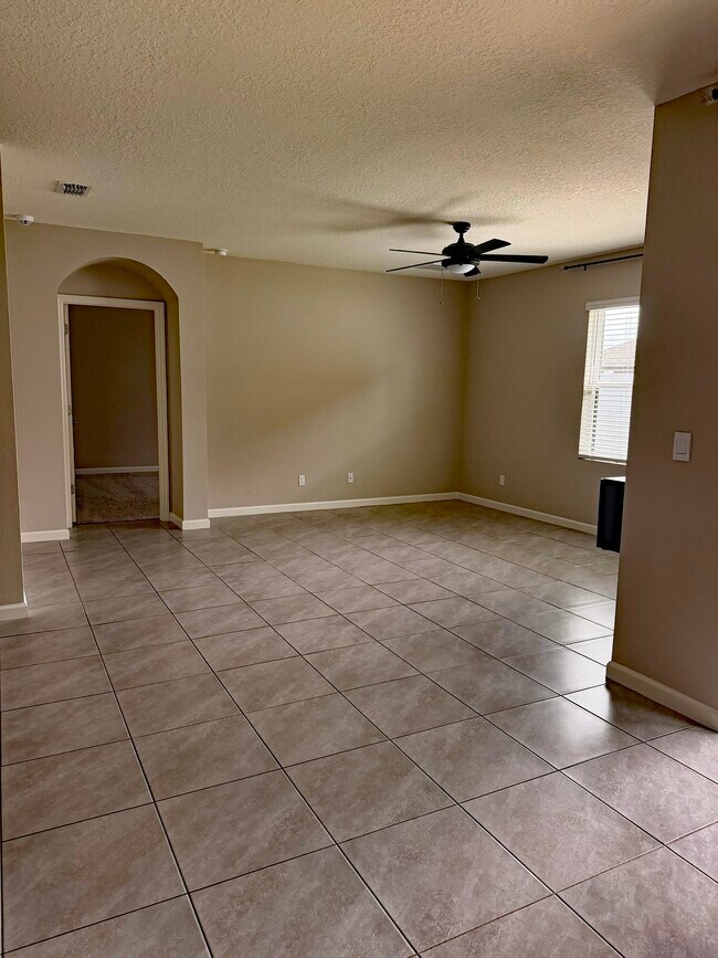 Building Photo - 5306 Entertainment Way