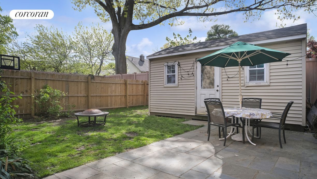 Building Photo - 6039 Huxley Ave