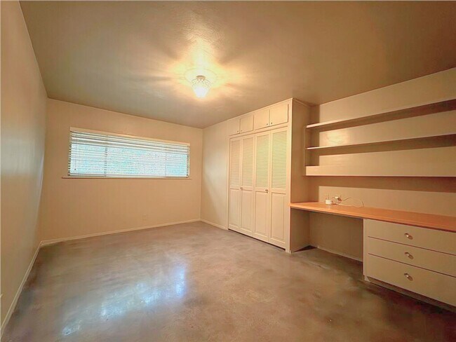 Building Photo - Glendora 4-Bedroom Home with Pool