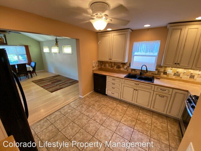 Building Photo - 4 br, 2 bath House - 118 W Mill Street