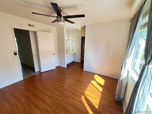 Building Photo - 3525 Caminito Carmel Landing