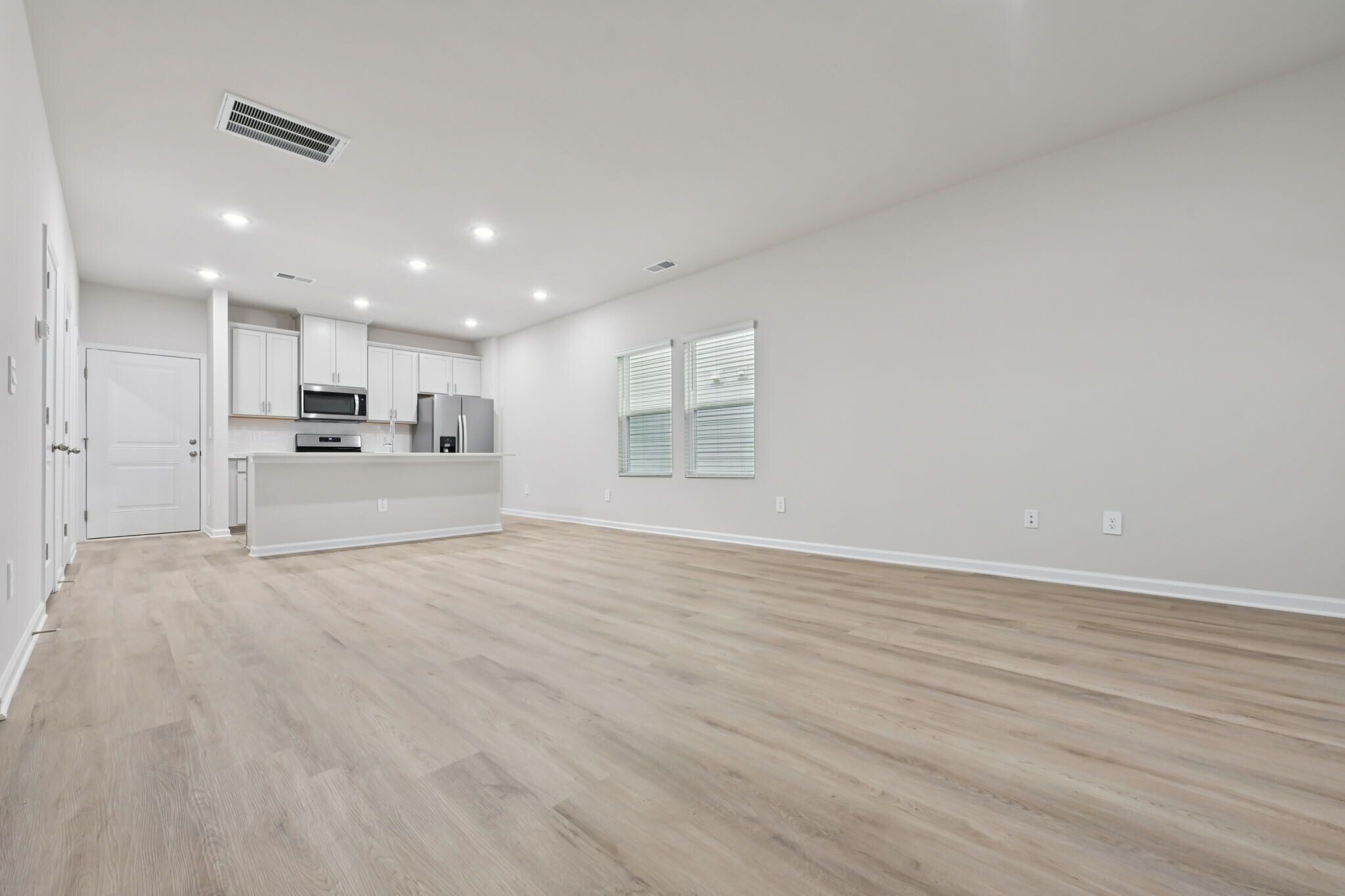 Building Photo - 723 Chandler Stone Dr