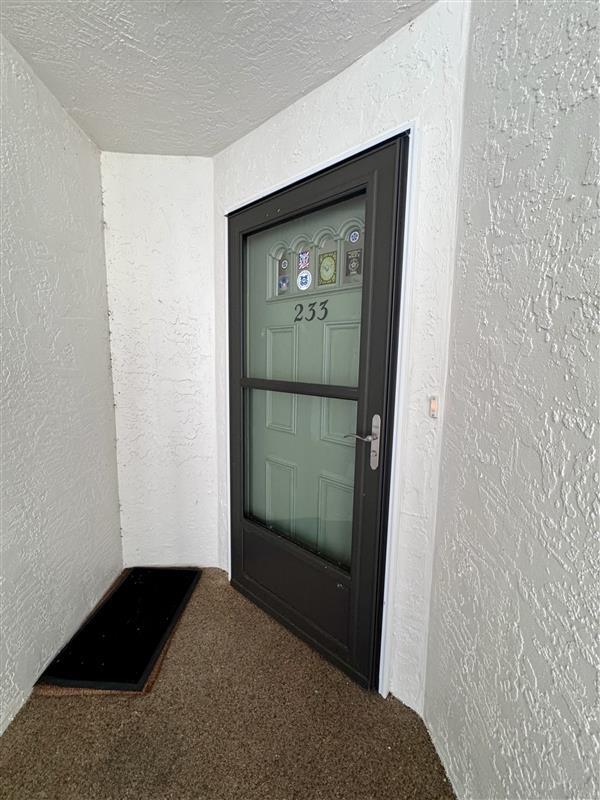 Building Photo - 802 Capri Isles Blvd
