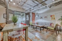 Building Photo - 500 S Ervay St