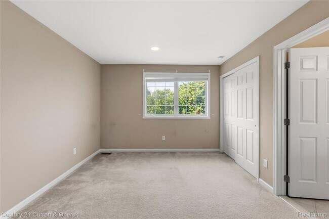 Building Photo - 50738 Calvert Isle Dr