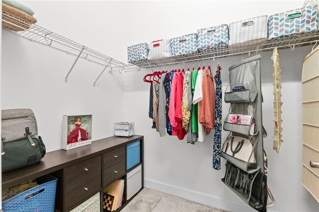 Building Photo - 32558 Tree of Life Ave