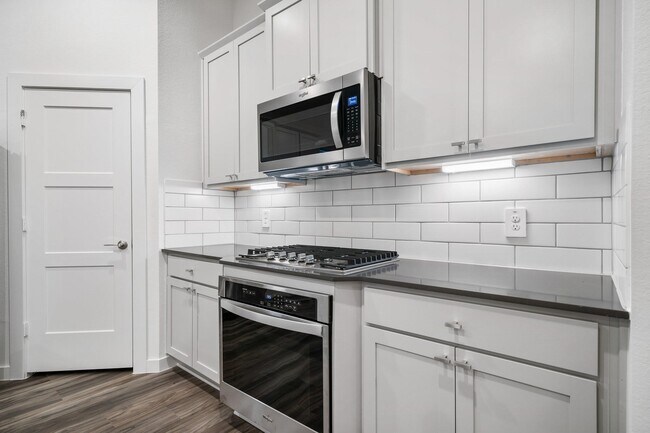 Building Photo - 13329 Big Sky Ct