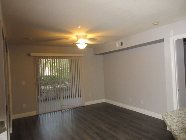 Building Photo - Available Now!  Altamonte Springs 2 bedroo...