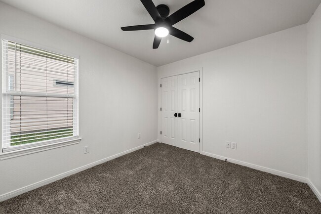 Building Photo - 10234 Condor Loop