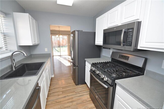 Building Photo - 202 Thorncrest Dr