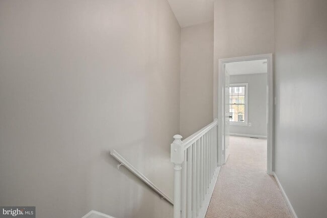 Building Photo - 10500 Grove Ridge Pl