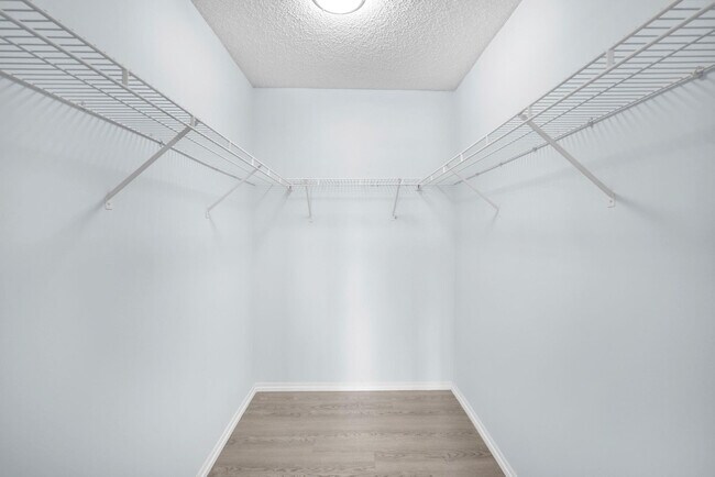 Building Photo - 6881 NW 173rd Dr