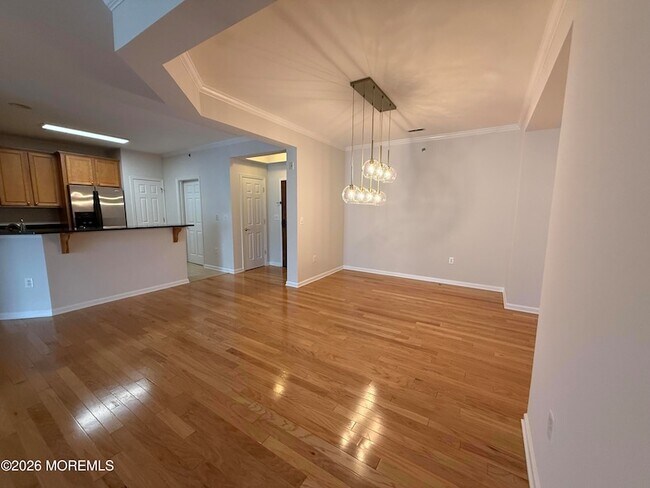 Building Photo - 33 Cooper Ave