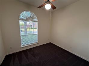 Building Photo - 123 Hillcrest Dr