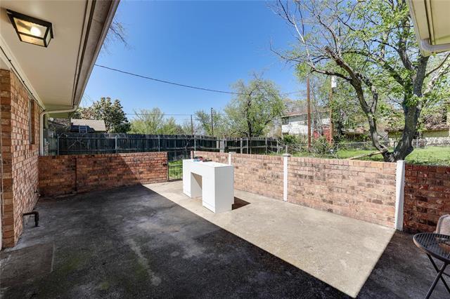 Building Photo - 315 Memory Ln