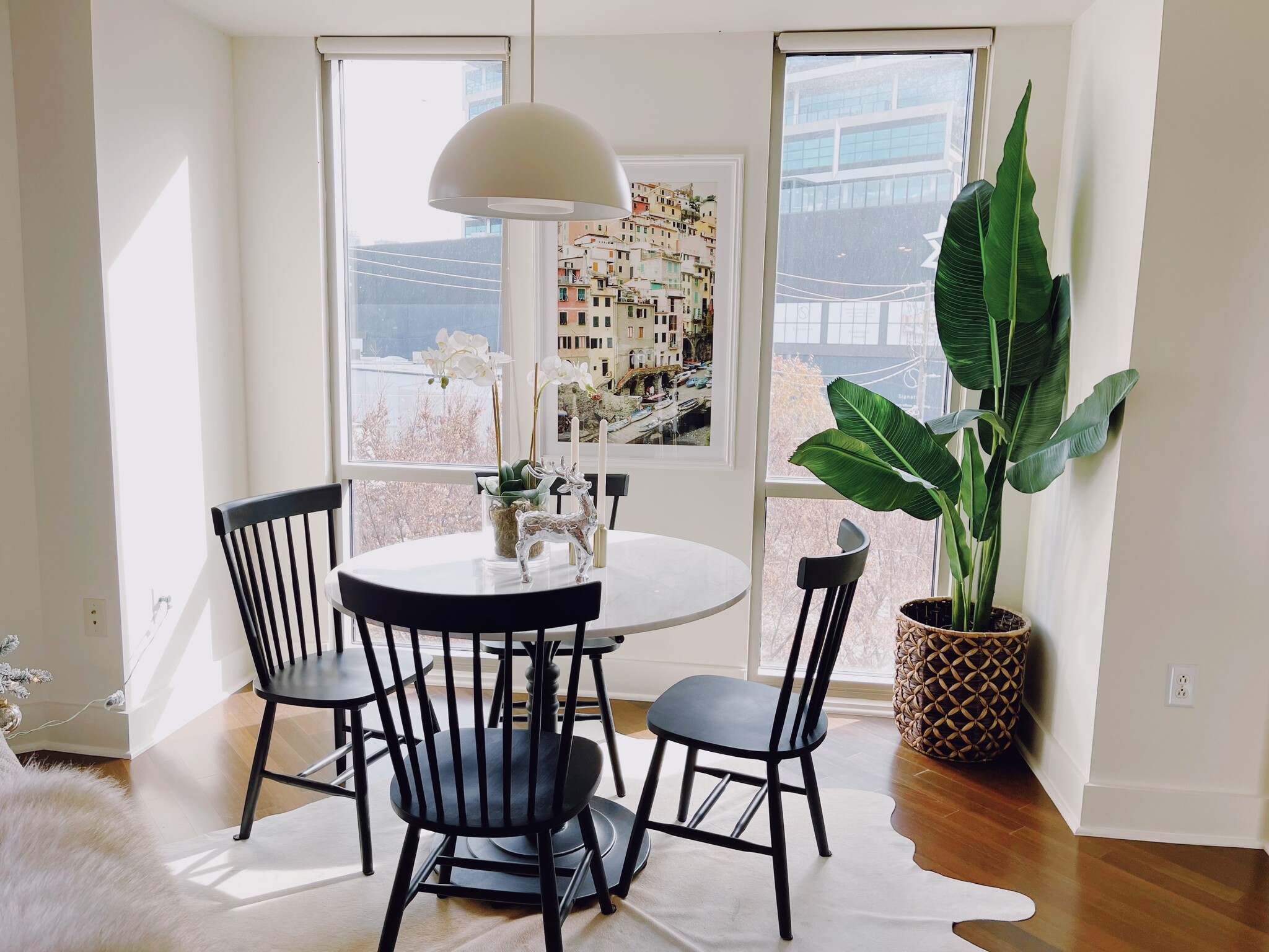 Dining Area - 1100 Howell Mill Rd NW