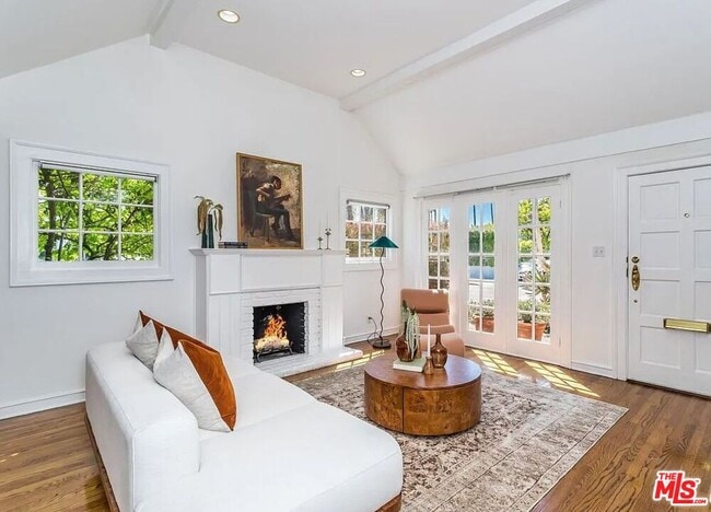 Building Photo - 1608 Courtney Ave